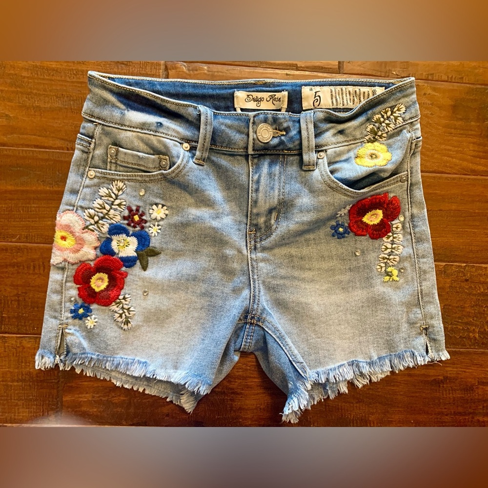 Embroidered Light Blue Denim Shorts
